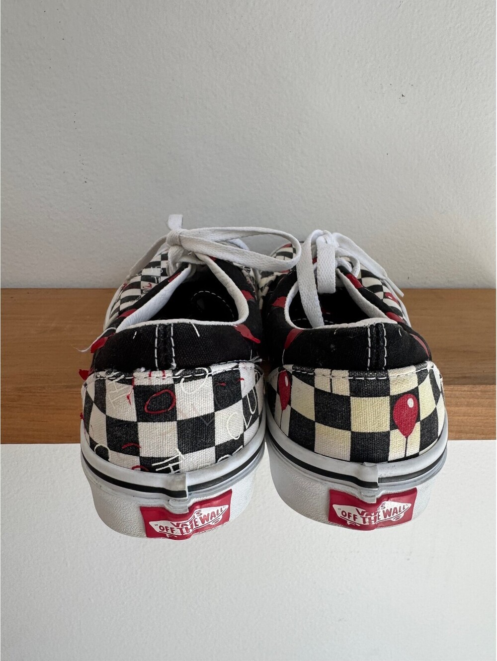 Vans "IT" Pennywise You'll Float Too Sneaker Collab Womens 6 Mens 4.5 - Picture 4 of 9